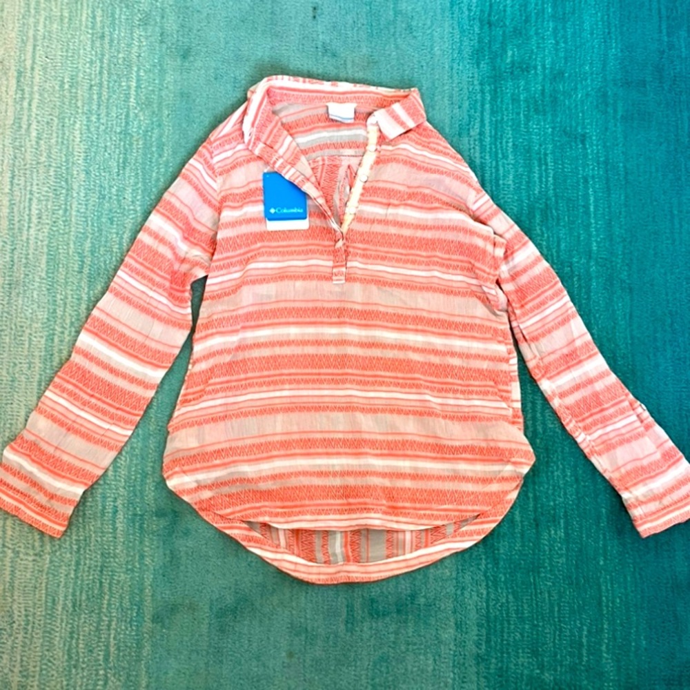Columbia Red, Grey, and White Pattern Tunic